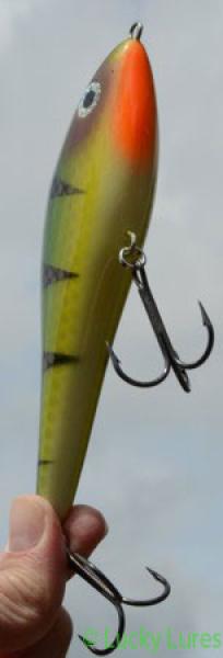 Jerkbait Turus Ukko, Länge: 15 cm, Farbe: Perch, leicht sinkend, Rasselkugel-Ausführung von The Finnish Lure Company (Jarmo Rapala)